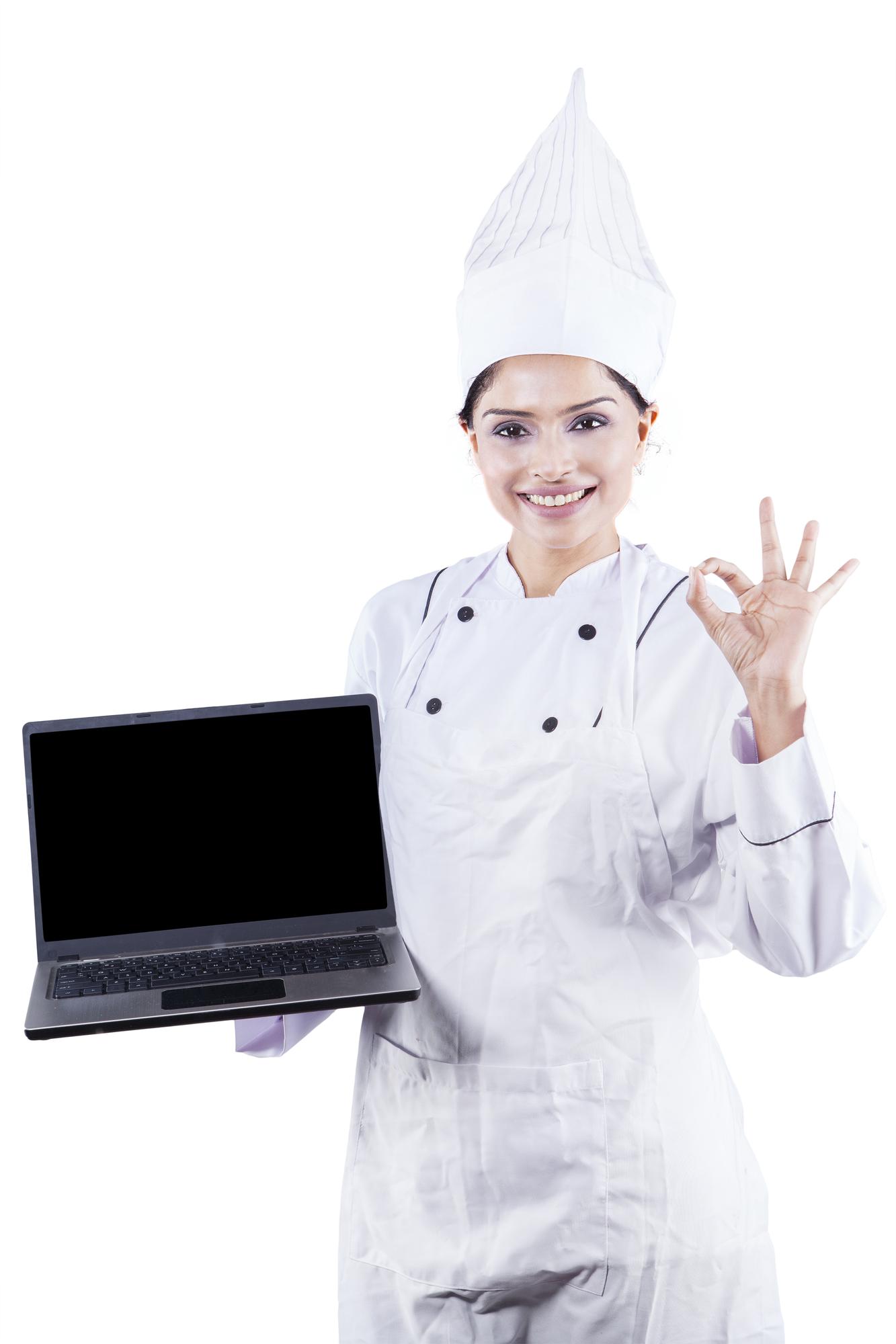 Chef che accoglie gli studenti nella cucina